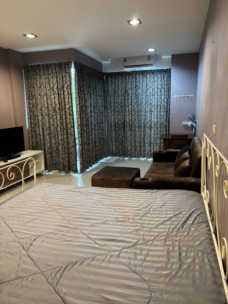 ผ่อนตรง ไม่ต้องกู้ธนาคาร!! คอนโด Diamond Suites Resort พัทยาใต้ ชลบุรี ใกล้เขาพระตำหนัก หาดจอมเทียน