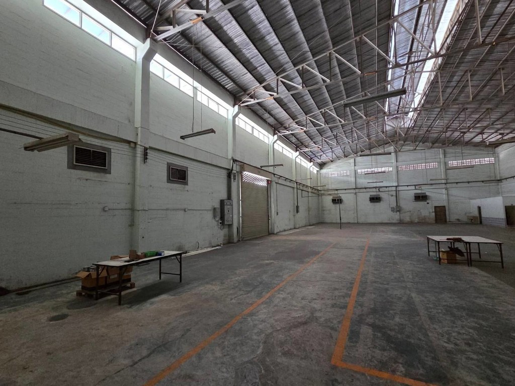 ขายถูกมาก!! โรงงาน โกดัง โฮมออฟฟิศ 260 ตร.ว. ทำเลทอง ในโครงการแฟคตอรี่แลนด์ 1 พุทธมณฑลสาย 5