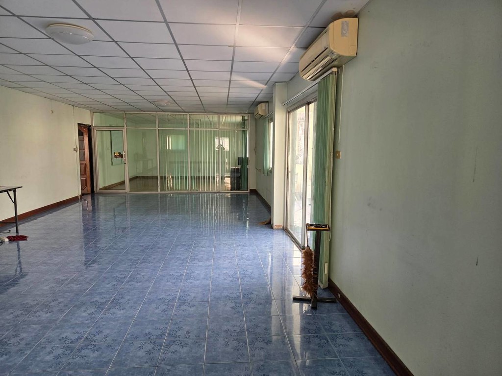 ขายถูกมาก!! โรงงาน โกดัง โฮมออฟฟิศ 260 ตร.ว. ทำเลทอง ในโครงการแฟคตอรี่แลนด์ 1 พุทธมณฑลสาย 5