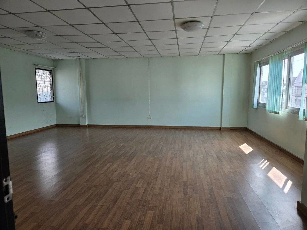 ขายถูกมาก!! โรงงาน โกดัง โฮมออฟฟิศ 260 ตร.ว. ทำเลทอง ในโครงการแฟคตอรี่แลนด์ 1 พุทธมณฑลสาย 5