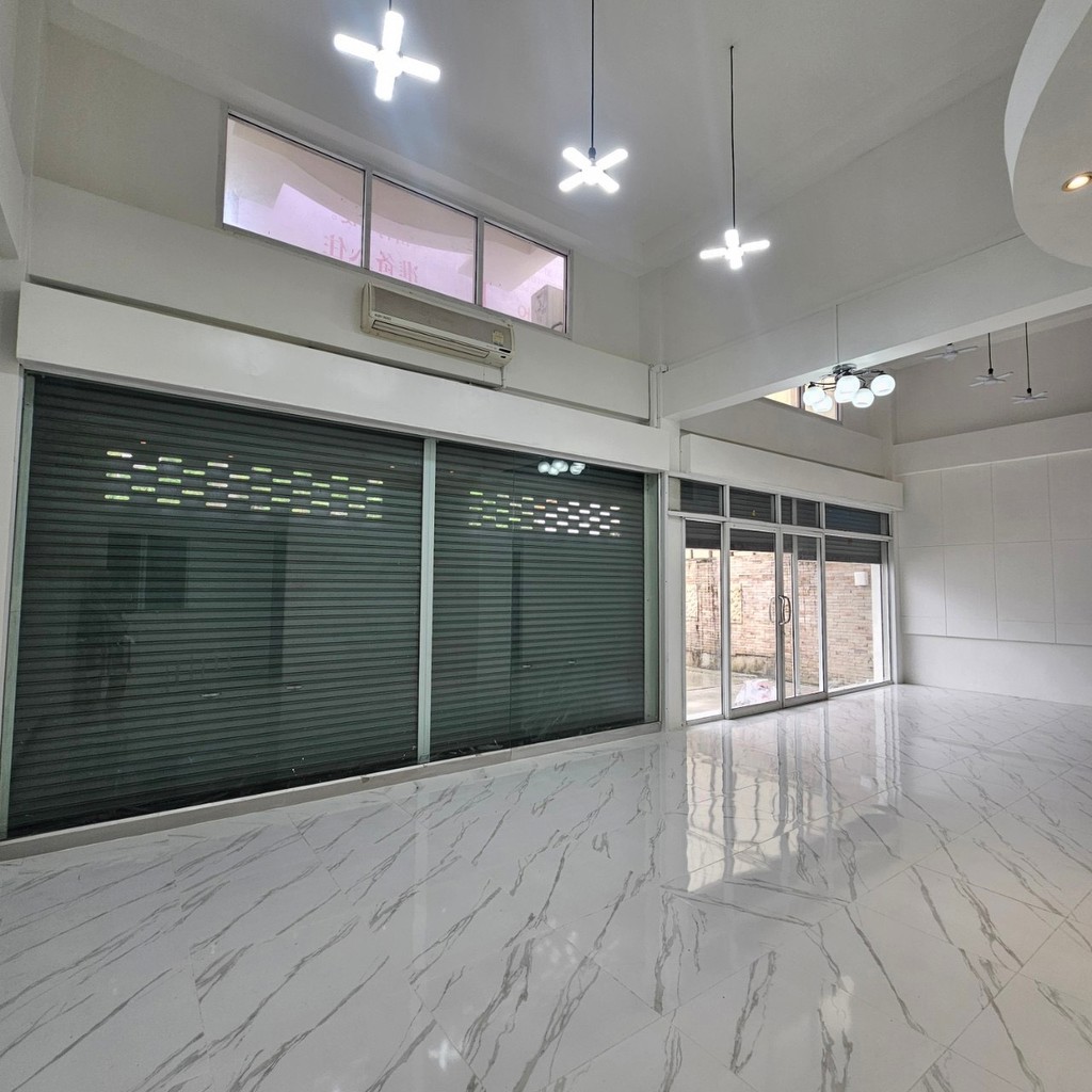 โอกาสลงทุนทำเลศักยภาพ เมืองภูเก็ต | ขาย–เช่า อาคารพาณิชย์ 2 คูหา Renovate ใหม่  พร้อมใช้งาน