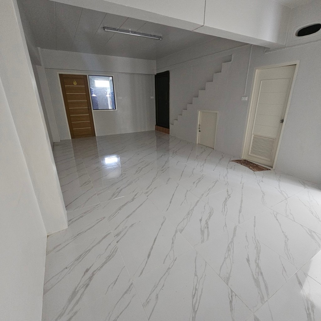 โอกาสลงทุนทำเลศักยภาพ เมืองภูเก็ต | ขาย–เช่า อาคารพาณิชย์ 2 คูหา Renovate ใหม่  พร้อมใช้งาน