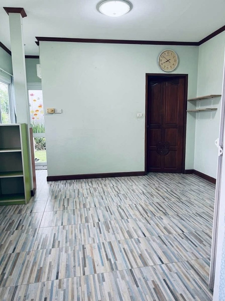 ขายถูกมาก!! บ้านเดี่ยวชั้นเดียว บนที่ดิน 100 ตรว. ทำเลทองถนนสังฆสันติสุข ซอย 46 หนองจอก ใกล้ห้าง