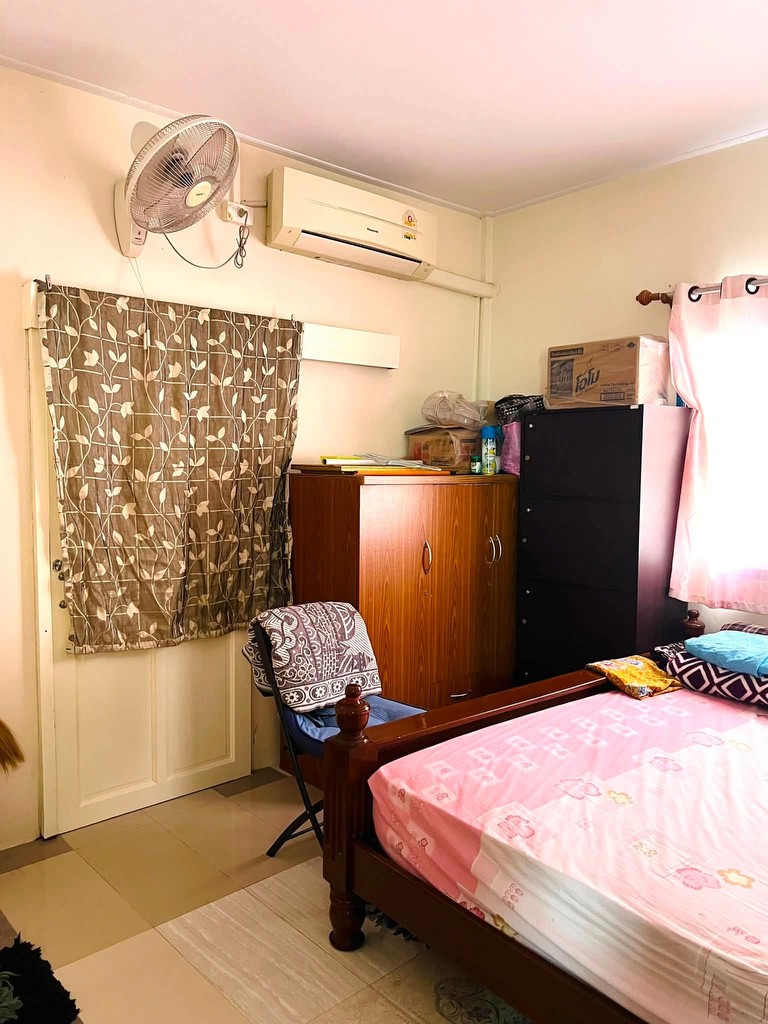 ขายถูกมาก!! บ้านเดี่ยวชั้นเดียว บนที่ดิน 100 ตรว. ทำเลทองถนนสังฆสันติสุข ซอย 46 หนองจอก ใกล้ห้าง