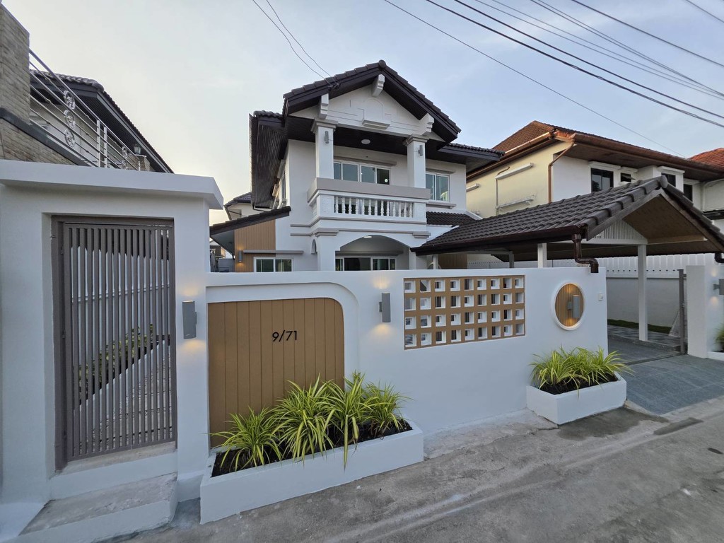 ขายถูกมาก!! บ้านเดี่ยว 2 ชั้น รีโนเวทใหม่ ทำเลทอง ต.ฉลอง อ.เมือง จ.ภูเก็ต ใกล้โรบินสัน เพียง 3 นาที