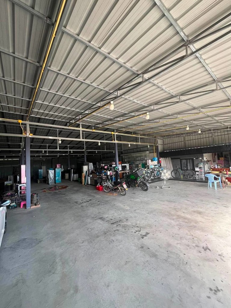 ถูกที่สุด!! บ้าน+โกดัง+ที่ดิน ขนาด 11ไร่ 1งาน ติดถนน อ.คลองขลุง กำแพงเพชร ใกล้ปั๊มปตท.ท่ามะเขือ 1 นา