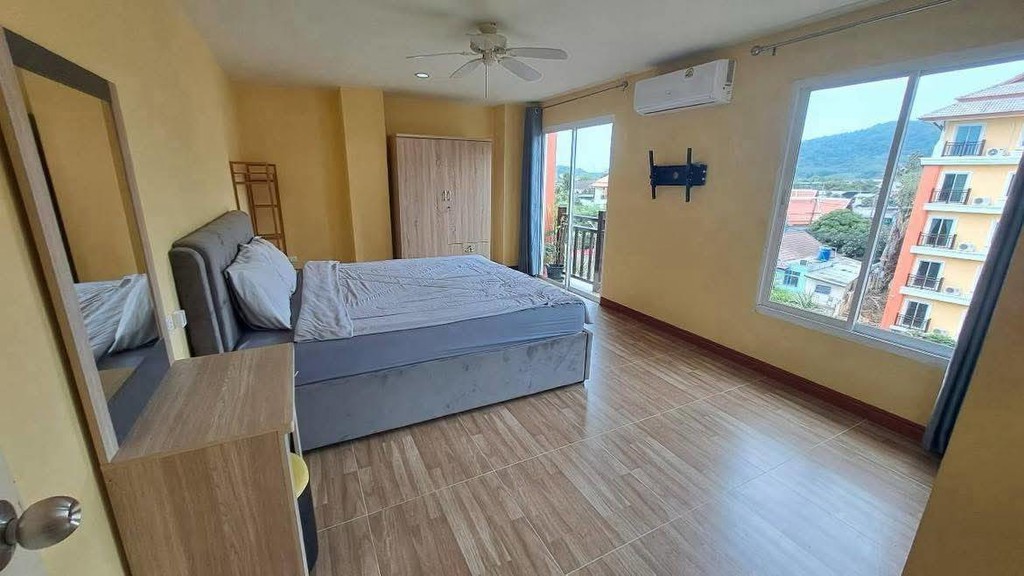 ขายถูกมาก!! คอนโด Palm Breeze Resort ห้องใหญ่ 88 ตร.ม. ทำเลทอง ราไวย์ อ.เมือง ภูเก็ต ใกล้ชายหาด ห้าง