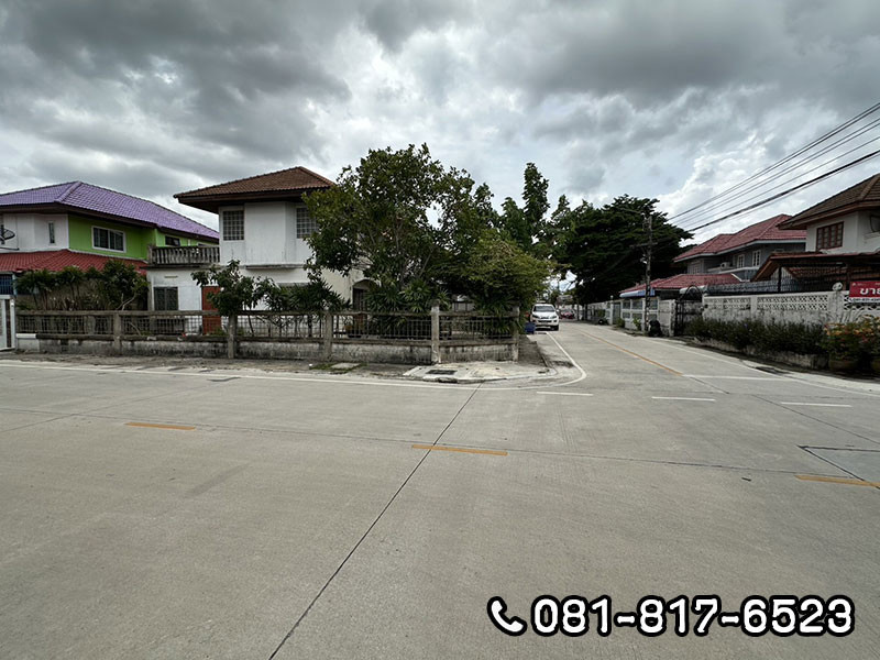 ขายบ้านพร้อมที่ดิน  หมู่บ้าน บ้านบัวทอง  ถนนเลียบคลองบางไผ่