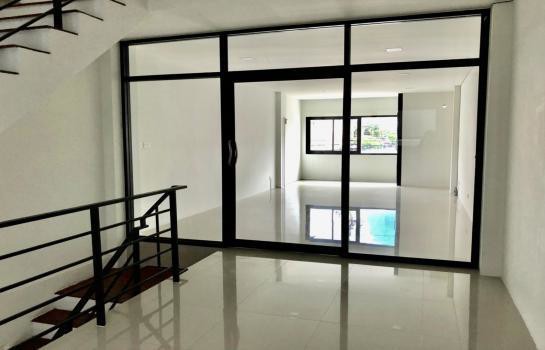 ให้เช่าตึกแถว พระราม3 4 ชั้น ใกล้ทางด่วนสาธุประดิษฐ์ เหมาะทำร้านอาหาร / ออฟฟิศ