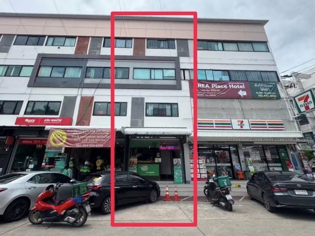 ออฟฟิศ ให้เช่า พระราม3 ขนาด 220 ตร.ม. 4 ชั้น ทำเลค้าขายดี ติดถนนใหญ่ ใกล้ Central / Lotus จอดรถได้