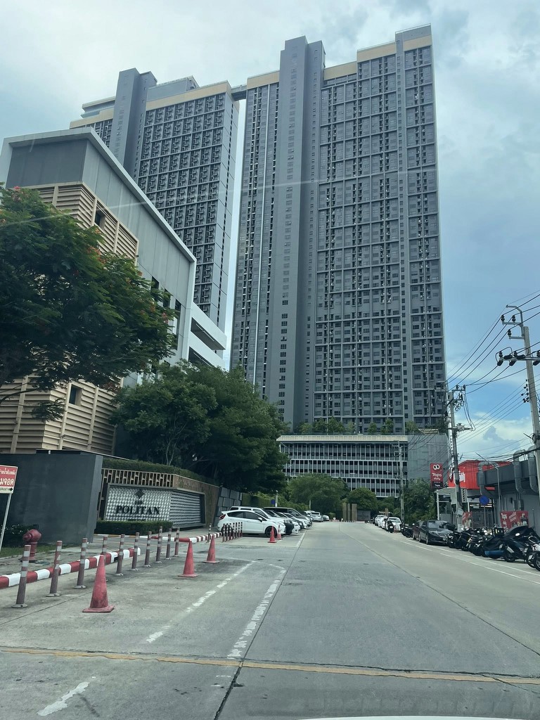 CONDO FOR RENT THE POLITAN AQUA (Nonthaburi)