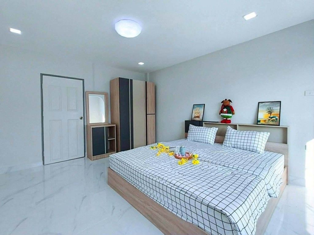 พูนสินธานี1 เคหะร่มเกล้า 64 ราคา 2,150,000 ฟรีโอน