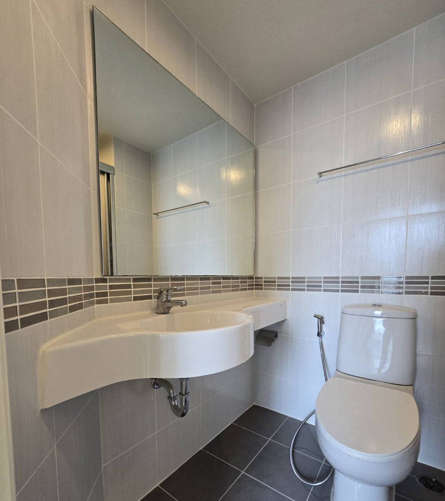 ขายคอนโด / For Sale: Lumpini Place Srinakarin - Huamark Station, 1 Bedroom 26 sq.m. (TFD99Z)