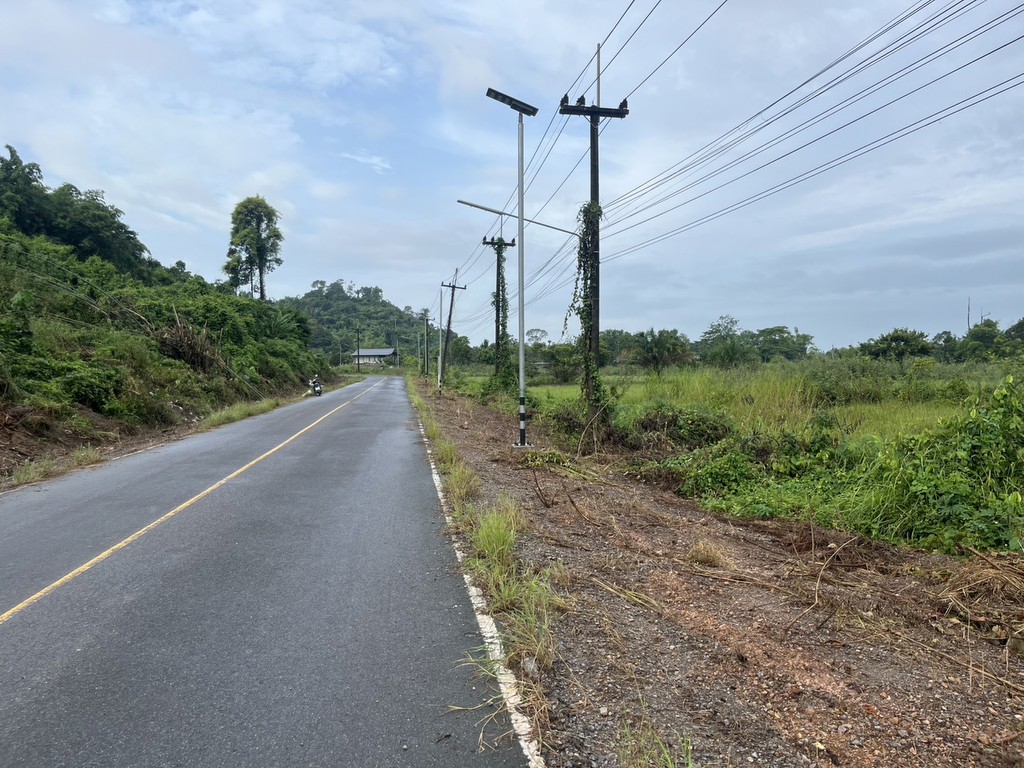 ขายที่ดิน 107 ตารางวา ด้านหน้าติดถนนหลวง มีโฉนด ตำบลพรหมณี อำเภอเมืองนครนายก ขายถูก