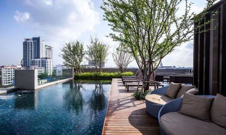 Top-Floor Feel, 47 sqm 1bed - Unblocked City View, 4 Min Walk to BTS
