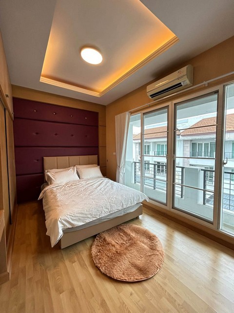P831 ให้เช่าทาวน์โฮม 3 ชั้น โครงการ บ้านกลางเมือง เอสเซ้นส์ พระราม 9-ลาดพร้าว Baan Klang Muang S-Sen