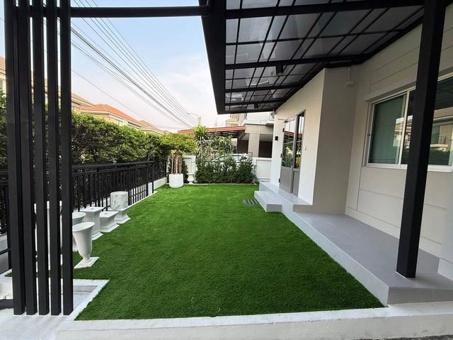 ให้เช่าบ้านเดี่ยว 2 ชั้น โครงการ ไลฟ์ บางกอก บูเลอวาร์ด วงแหวน อ่อนนุช 2 Life Bangkok Boulevard Wong