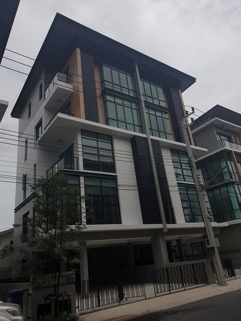 ให้เช่า ขายโฮมออฟฟิศ ขนาดใหญ่ 5 ชั้น พร้อมลิฟท์ โครงการ พรีเมี่ยมเพลส เกษตรนวมินทร์ สุคนธสวัสดิ์ เกษ