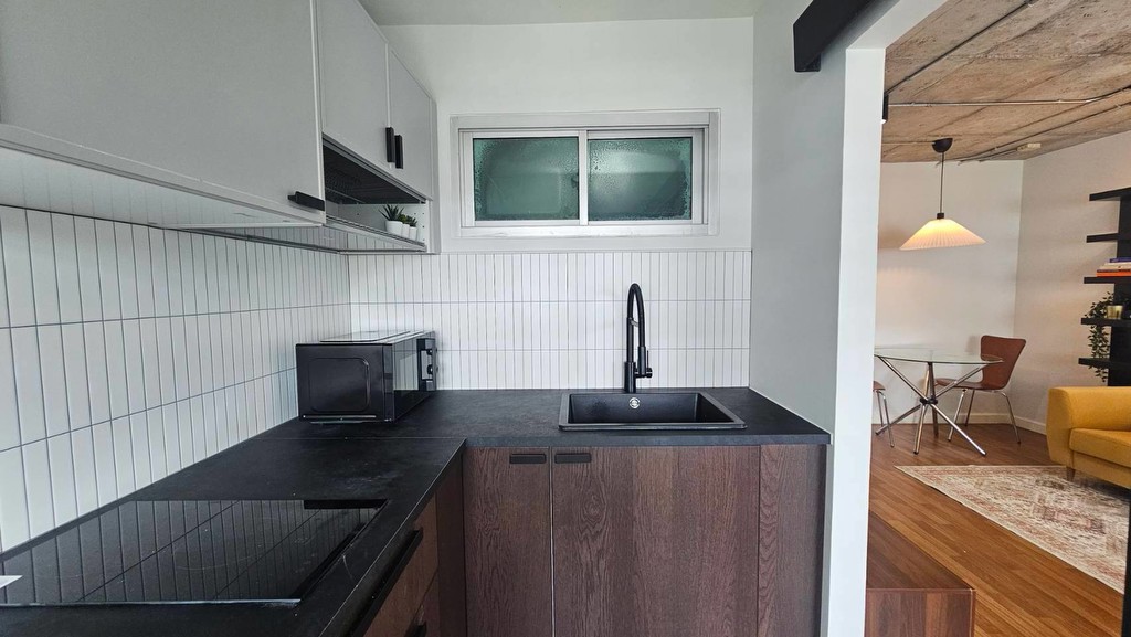 One Thonglor Station 31 sq.m. Studio Loft, 200m from BTS Thong Lo behind T-One. High Yield 8%+