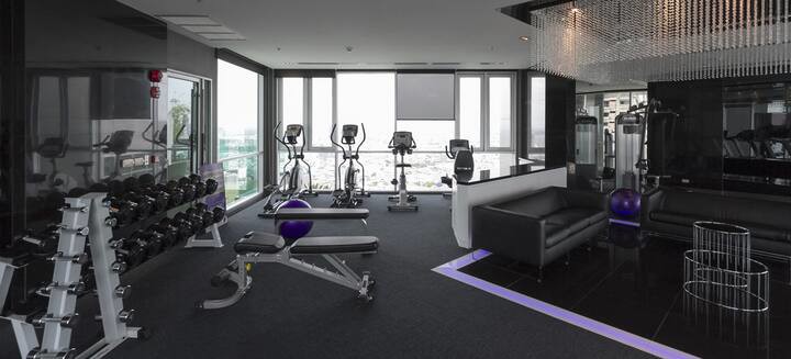 ให้เช่าคอนโด Rhythm Sathorn (ริธึ่ม สาทร) 1 ห้องนอน ใกล้ BTS สะพานตากสิน วิวแม่น้ำ ไม่บล็อกวิว เจ้าข