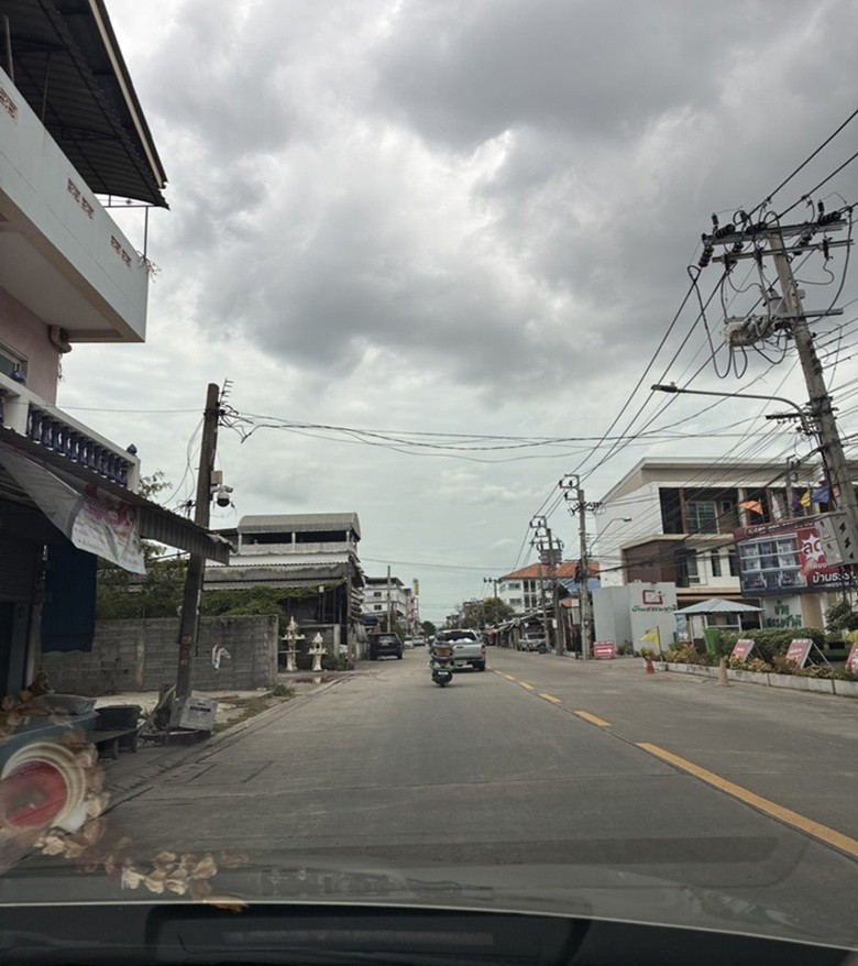 ขายที่ดินถมแล้ว เนื้อที่ 1 ไร่ ซ.เพชรเกษม 114 หนองเขม