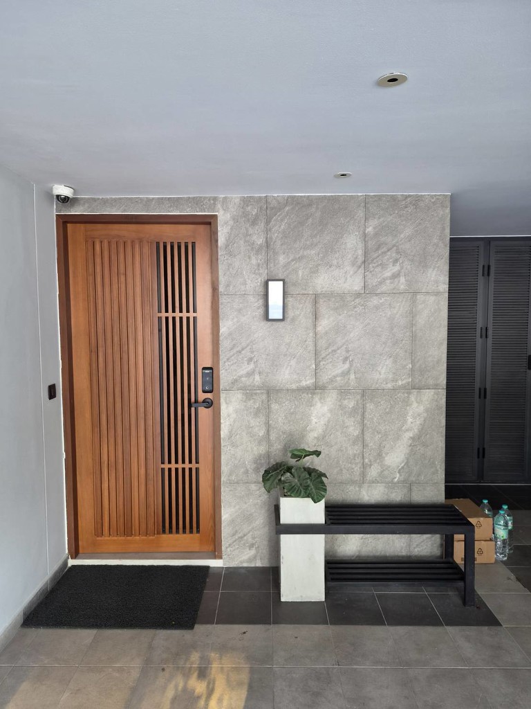 ทาวน์โฮมหรู Baan Puripuri Courtyard Pattanakarn บ้านภูริปุรี คอร์ทยาร์ด พัฒนาการ เขตสวนหลวง กรุงเทพ