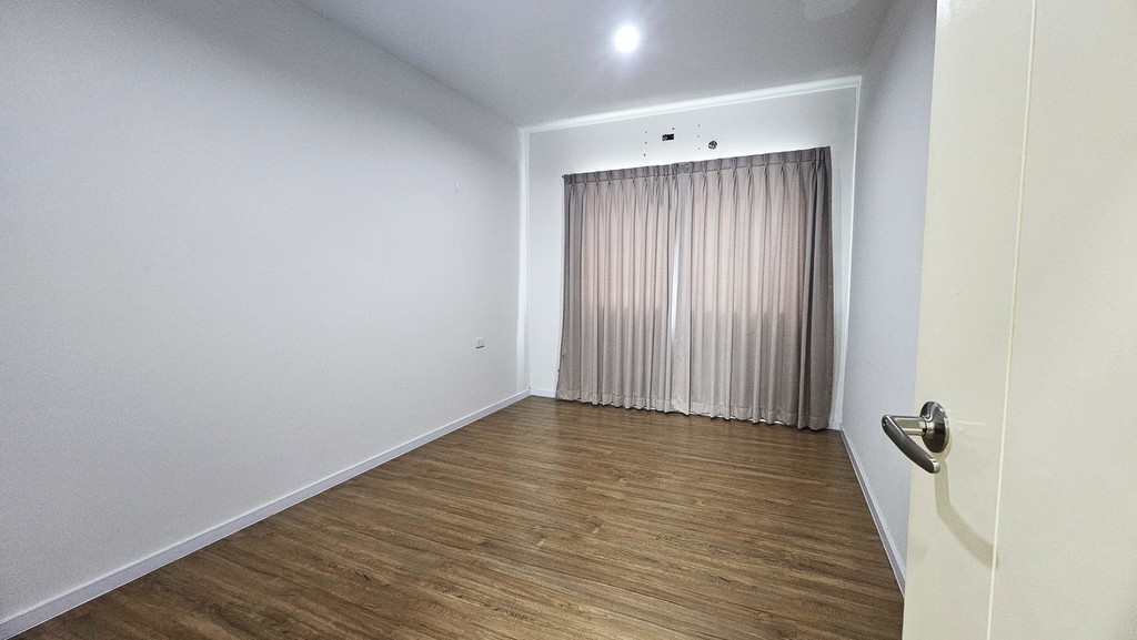 ขายบ้านกลางเมืองวัชรพล ทาวน์โฮม 3 ชั้น เพดานสูง หน้าบ้านไม่ชนใคร ใกล้คลับเฮ้าส์ ตกแต่งสวยพร้อมอยู่