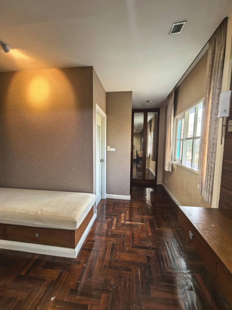 ให้เช่าบ้านเดี่ยว 2 ชั้น หมู่บ้าน มณีรินทร์ เลค แอนด์ พาร์ค ถ. 345 ใกล้สถานที่ใกล้เคียง