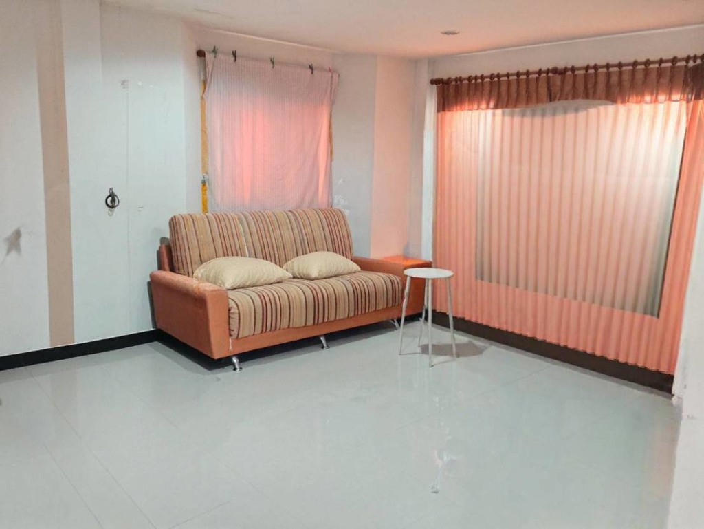 ขายด่วน บ้านเดี่ยว 2 ชั้น โครงการ: ม.นลินเรสสิเด้นท์ หทัยราษฎร์ ราคาพิเศษ