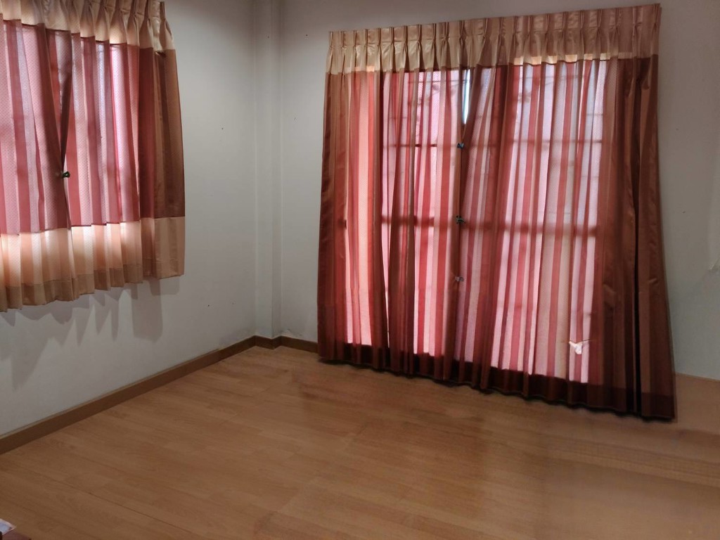 ขายด่วน บ้านเดี่ยว 2 ชั้น โครงการ: ม.นลินเรสสิเด้นท์ หทัยราษฎร์ ราคาพิเศษ