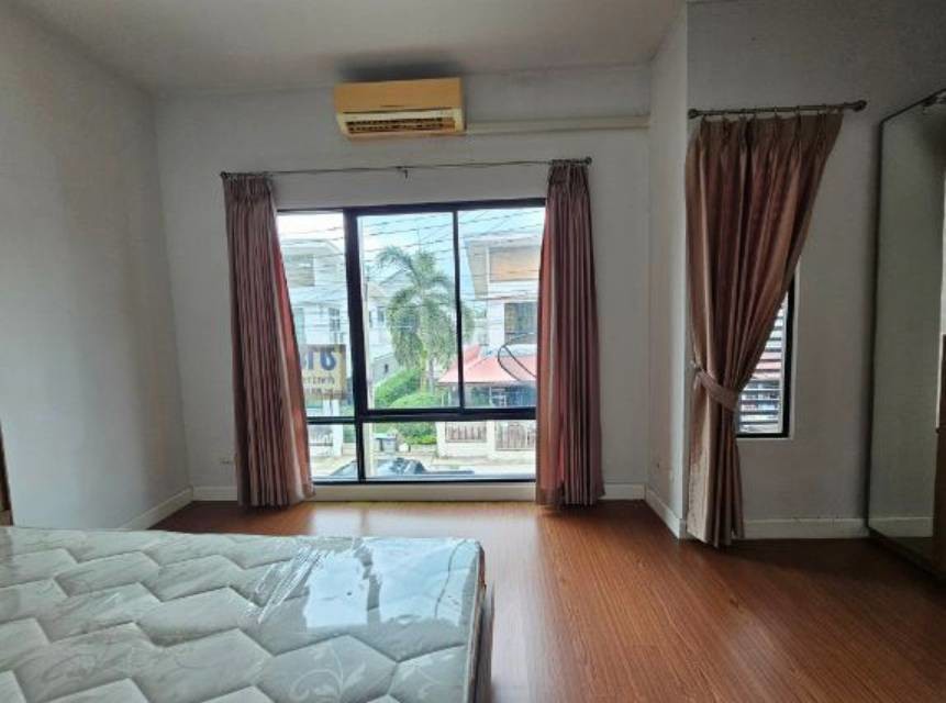 บ้านใหม่ ไม่เคยเข้าอยู่ หลังมุม ราคาดีสุดคุ้ม โครงการ Modi Villa หลวงแพ่ง – ลาดกระบัง