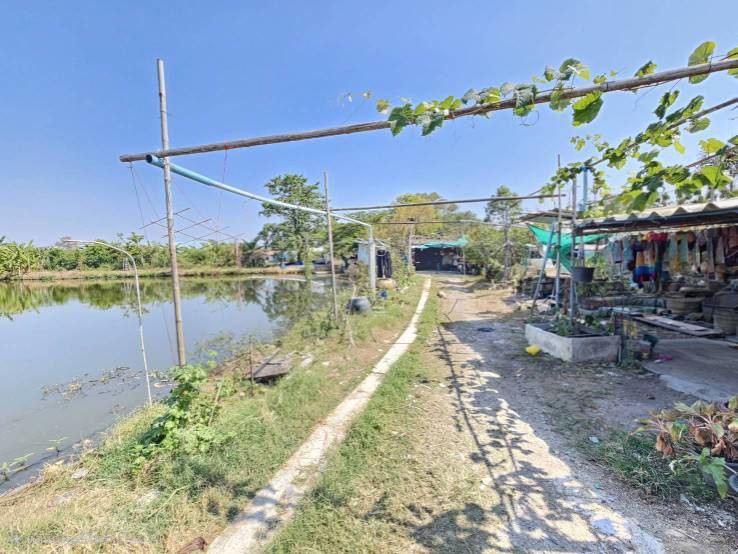 ขายด่วนที่ดินแปลงใหญ่ บางเสาธง จังหวัดสมุทรปราการ ติดถนนสาธารณะ น้ำ ไฟ พร้อม