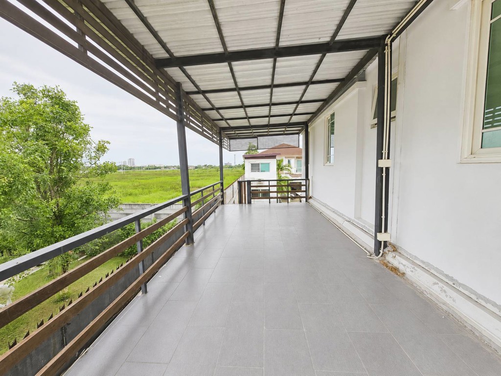 ขายบ้านเดี่ยว 2 ชั้น หลังริม หมู่บ้านมัณฑนา รามอินทรา–วงแหวน